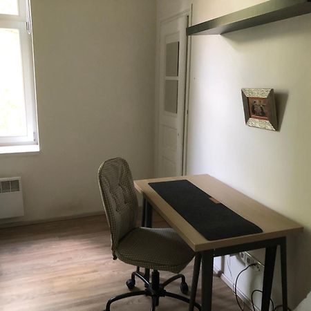Cozy Karlin Apartment Прага Екстериор снимка