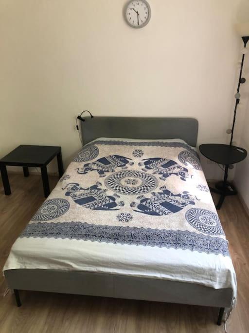 Cozy Karlin Apartment Прага Екстериор снимка