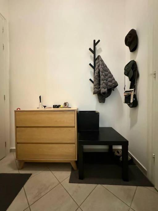 Cozy Karlin Apartment Прага Екстериор снимка
