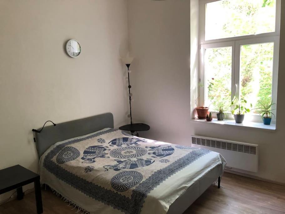 Cozy Karlin Apartment Прага Екстериор снимка